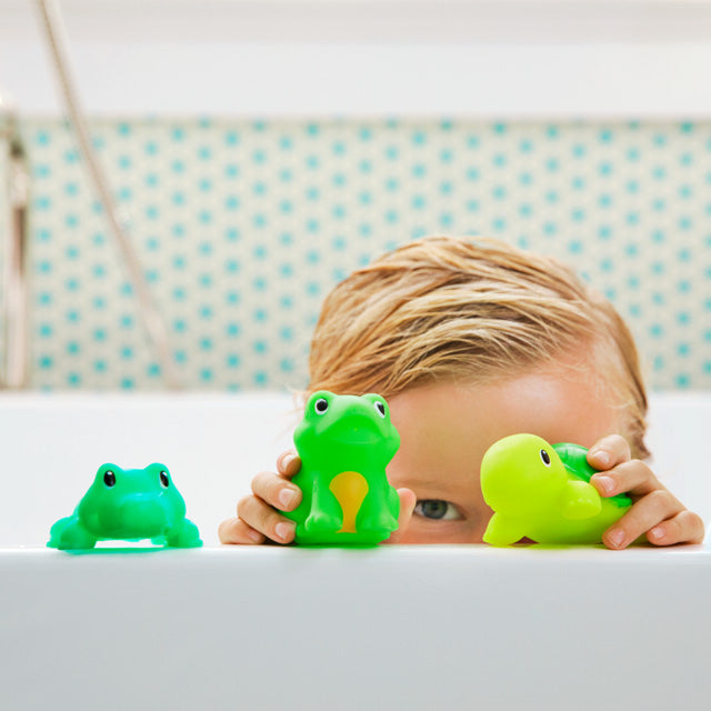 Munchkin Lake Animal Baby Bath Toy Squirts, 8 Pack