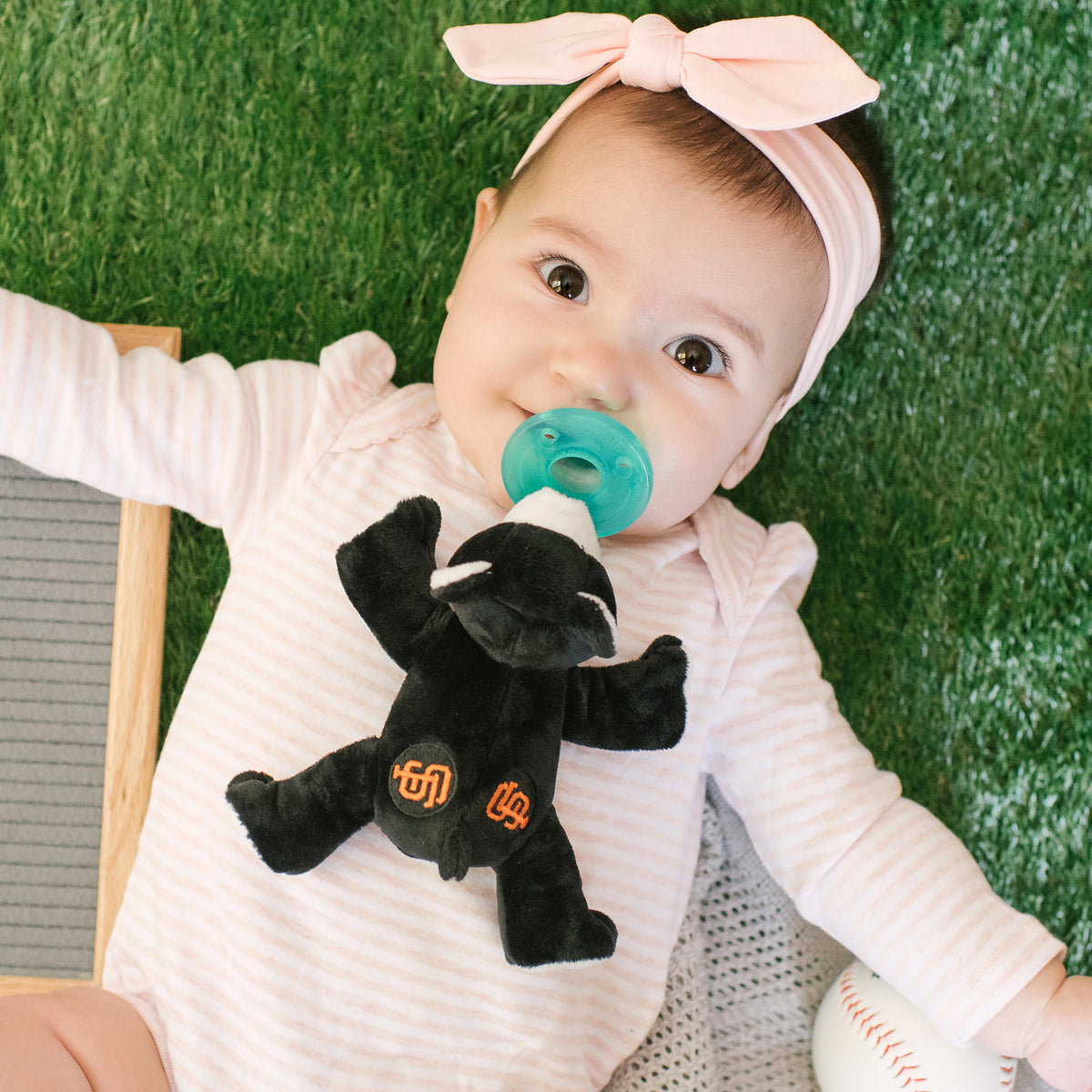 WubbaNub Infant Pacifier - MLB San Francisco Giants Bear