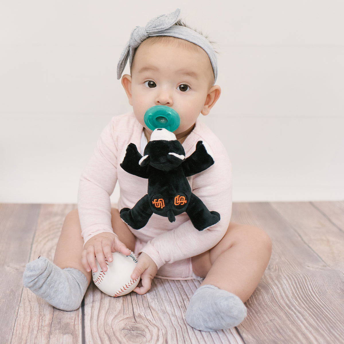 WubbaNub Infant Pacifier - MLB San Francisco Giants Bear
