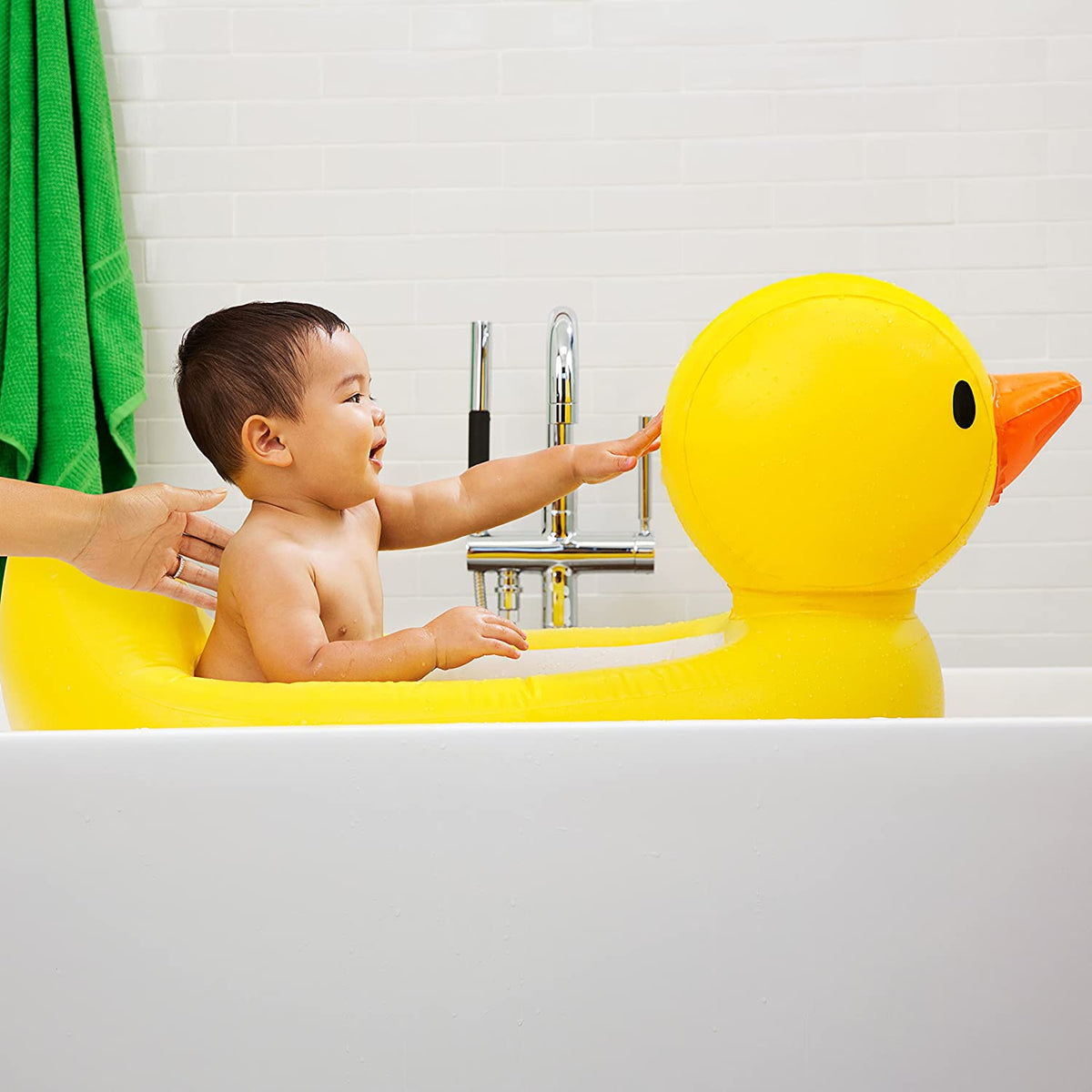 Munchkin White Hot Inflatable Safety Duck Tub and Bath Ducky Toy