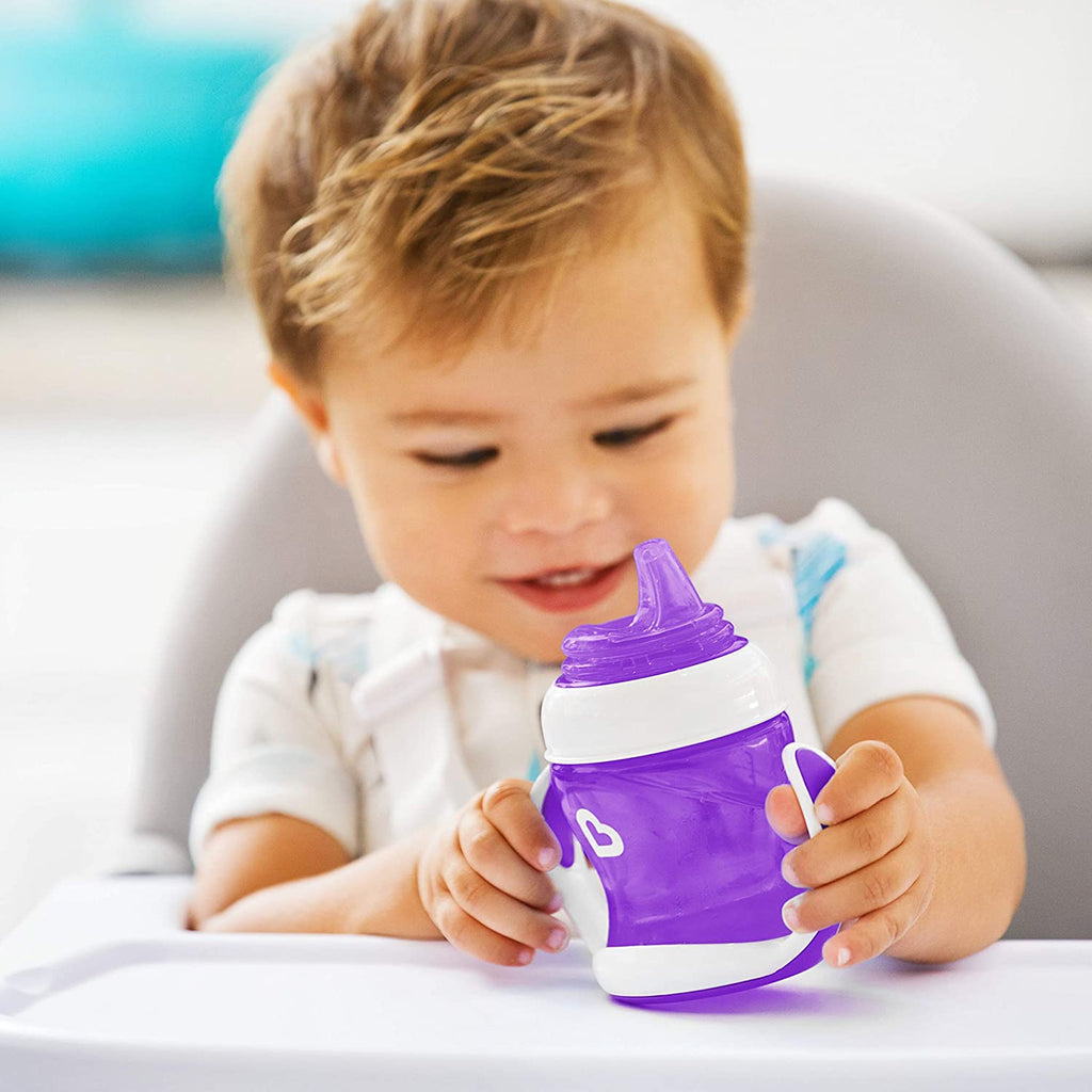 Introducing Sippy Cups to babies and Leaving the Bottle Behind