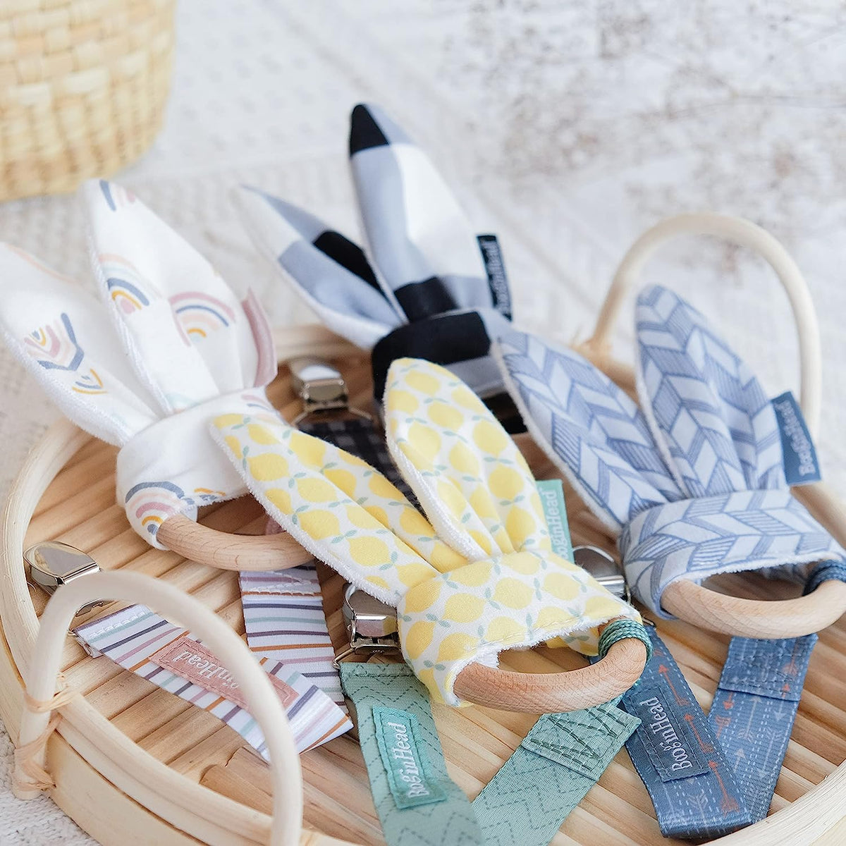 BooginHead Pacifier Clip and Natural Wood Baby Teether, Lemons