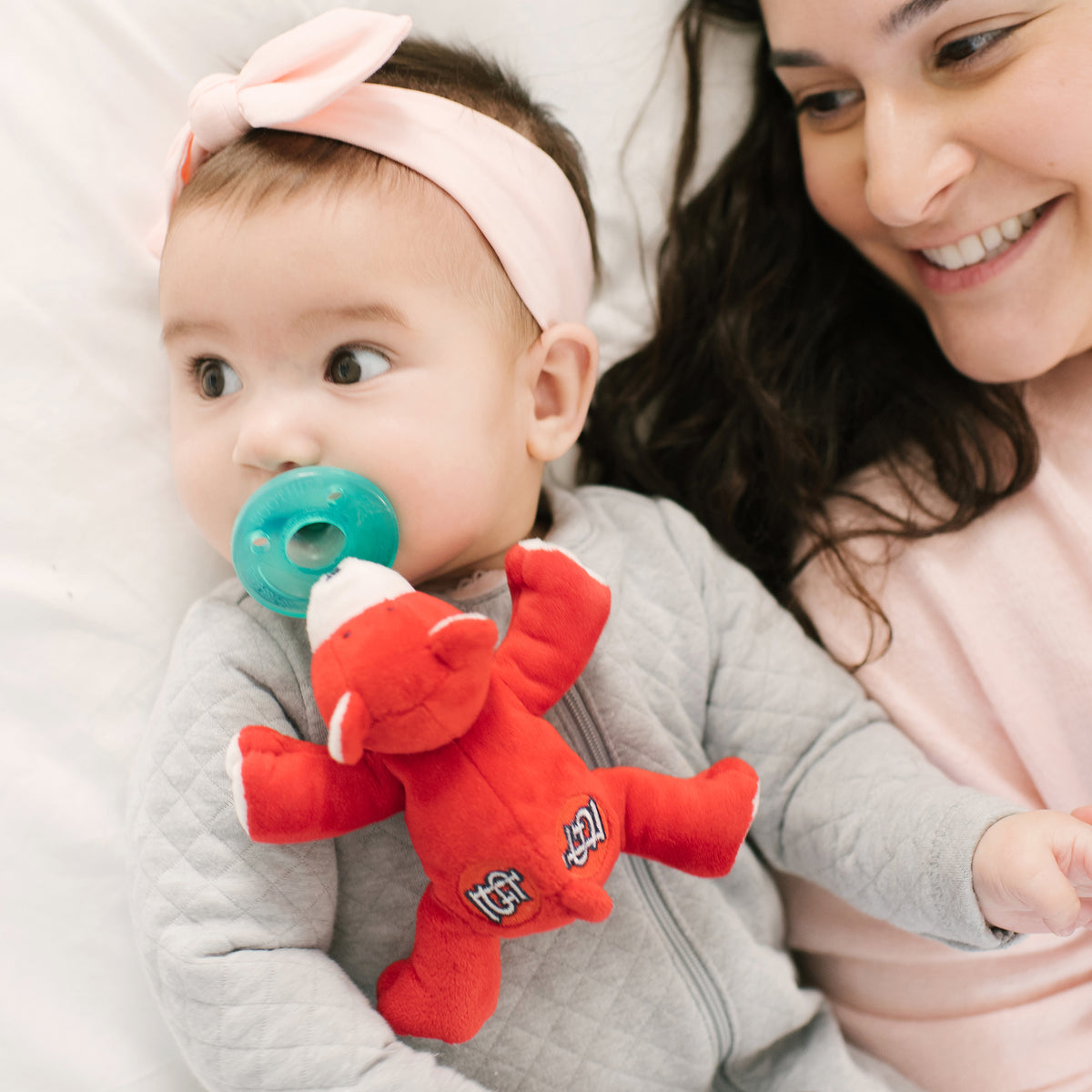 WubbaNub Infant Pacifier - MLB St Louis Cardinals Bear